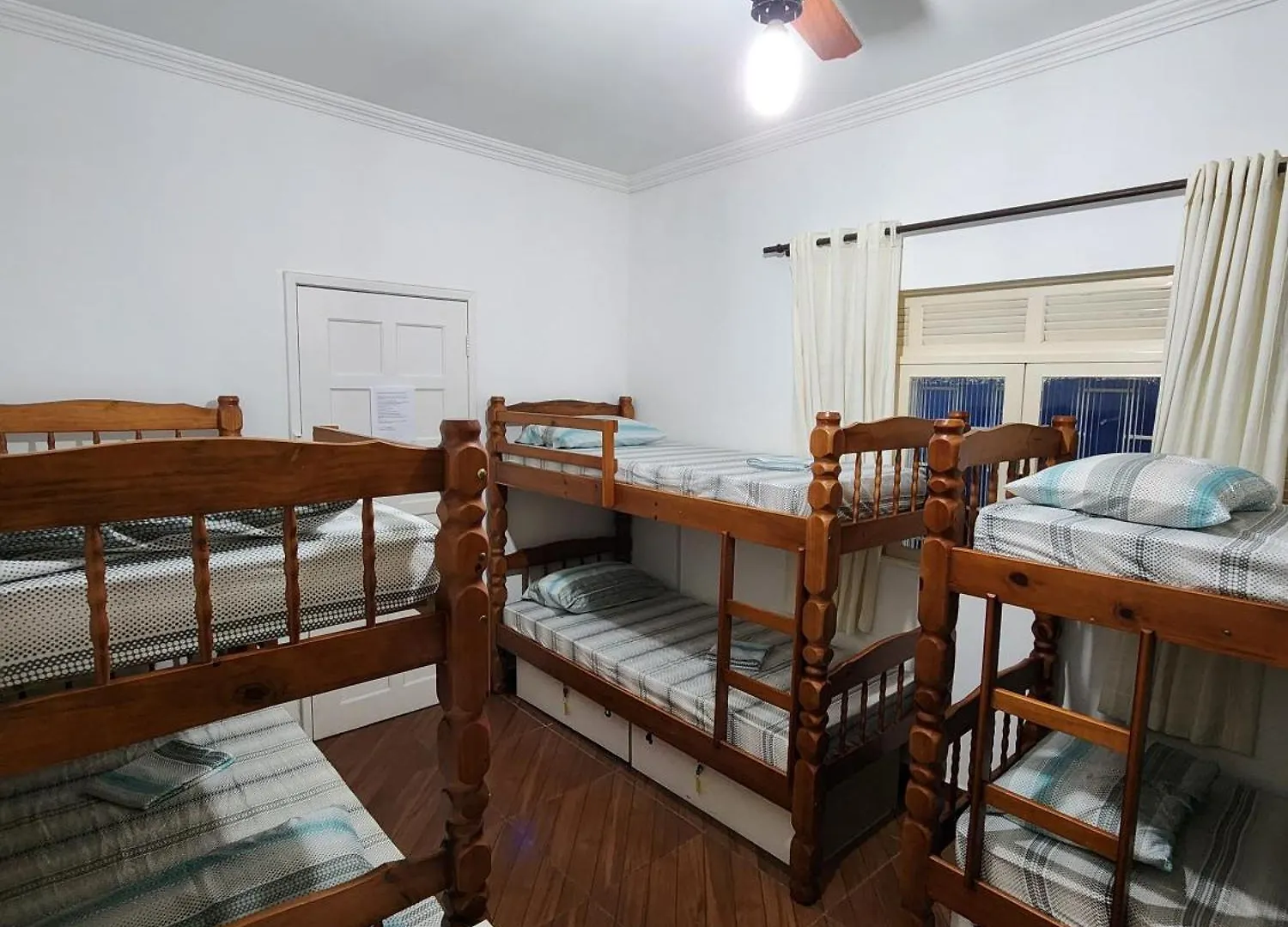 Hostel Caminho Da Praia 아라이알도카보 브라질